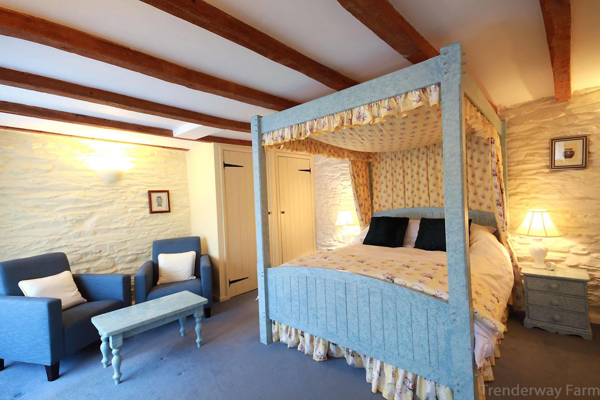 Trenderway Farm Bed & Breakfast Looe Dış mekan fotoğraf