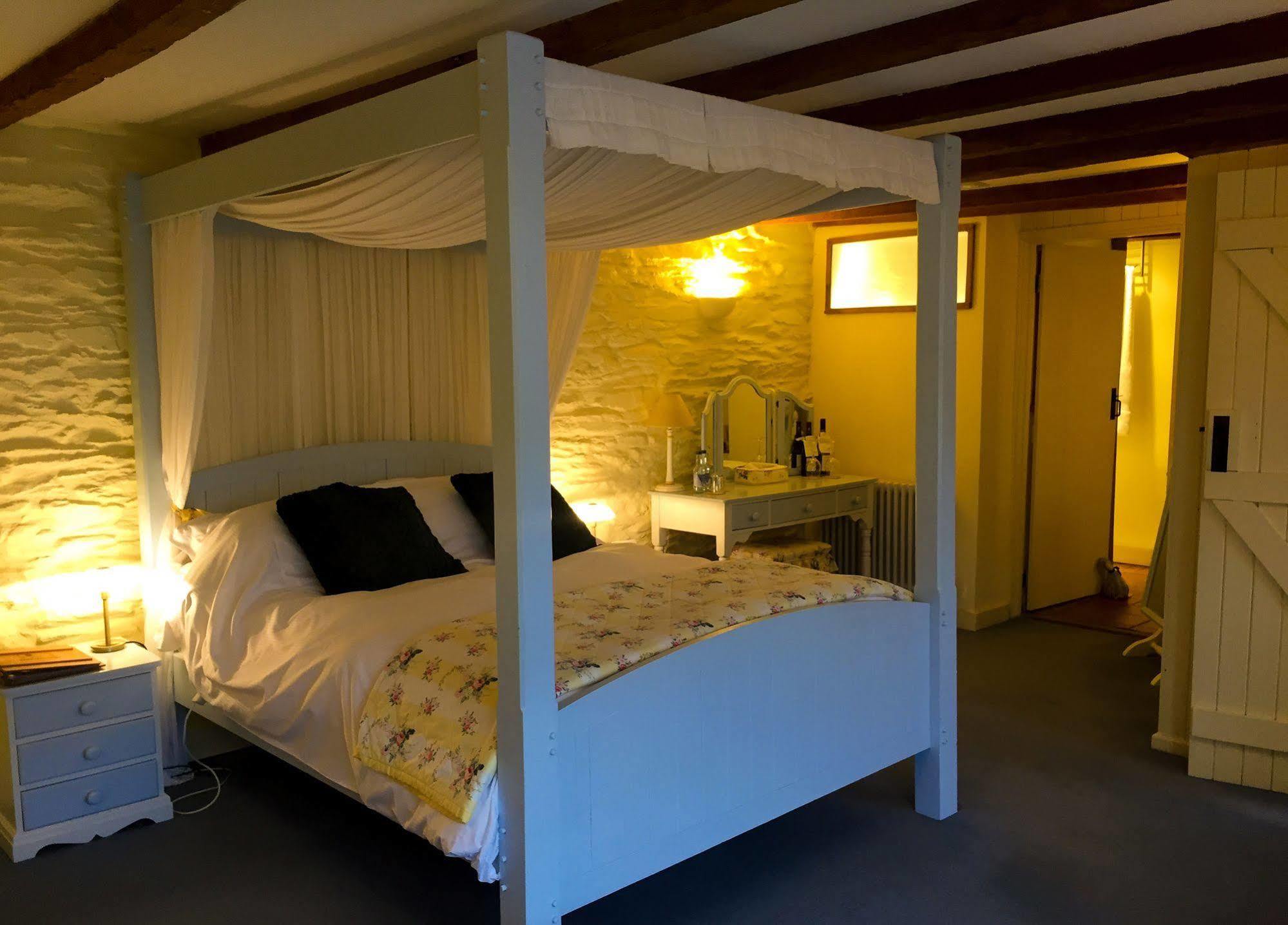 Trenderway Farm Bed & Breakfast Looe Dış mekan fotoğraf